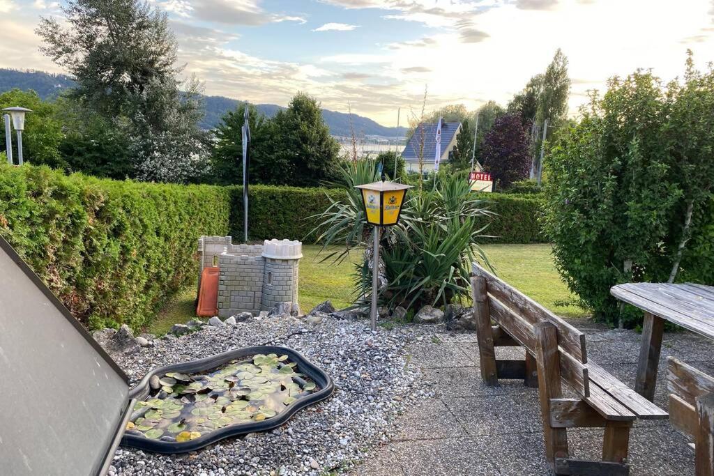 Die Seeblume - Ferienwohnung Mit Pool Und Seeblick บอดมัน-ลุดวิกส์ฮาเฟิน ภายนอก รูปภาพ